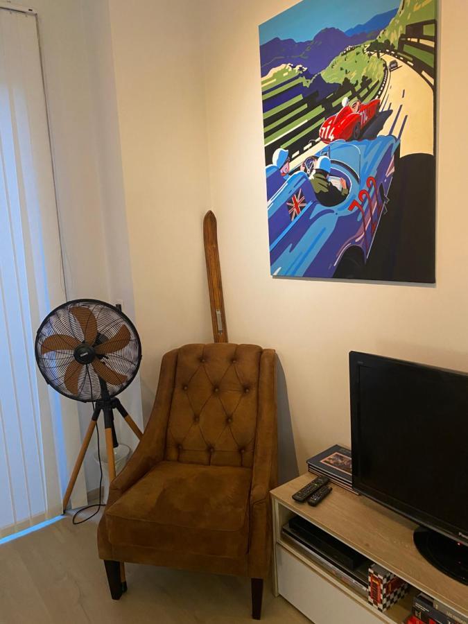 B&B Art And Sleep Antwerpen Eksteriør bilde