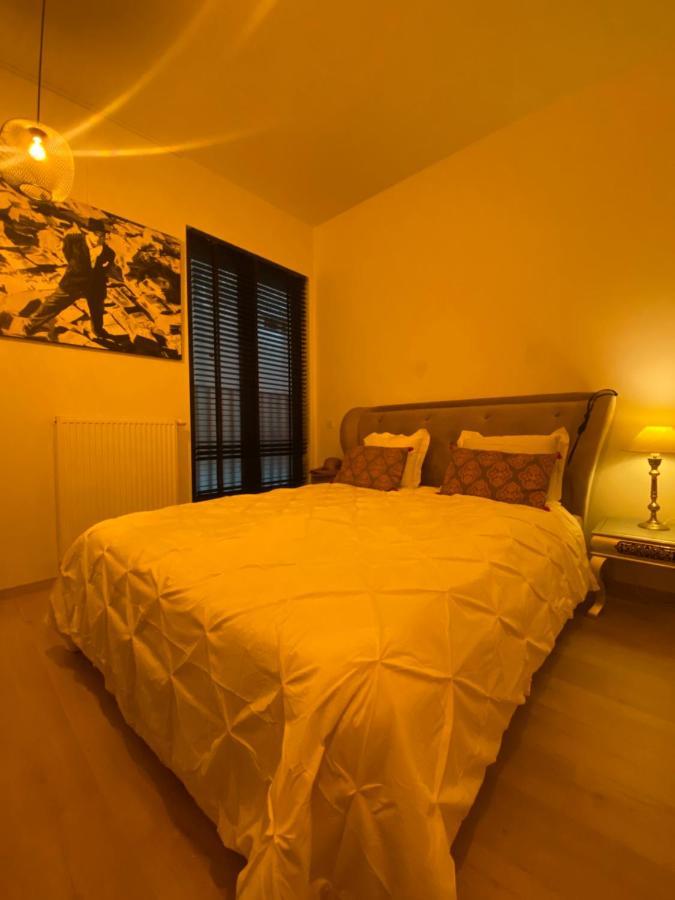 B&B Art And Sleep Antwerpen Eksteriør bilde